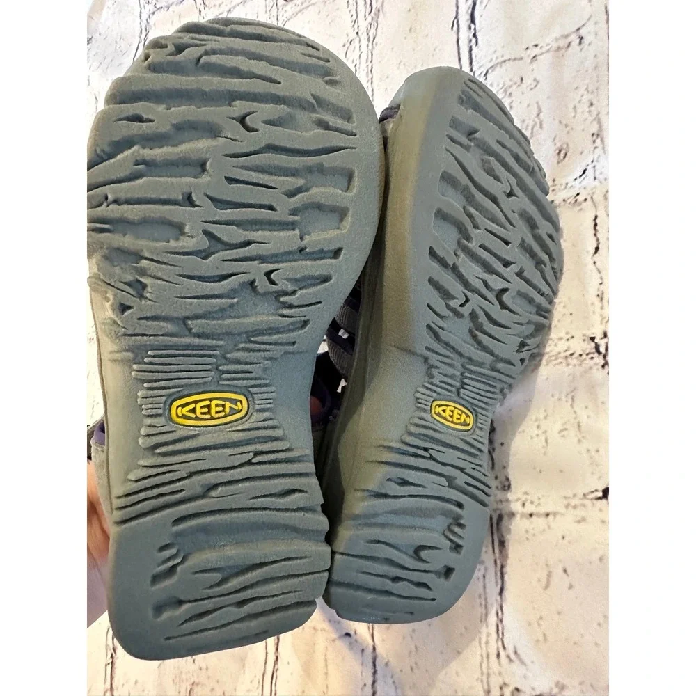 Girls keen‎ sandals size 13 gray purple